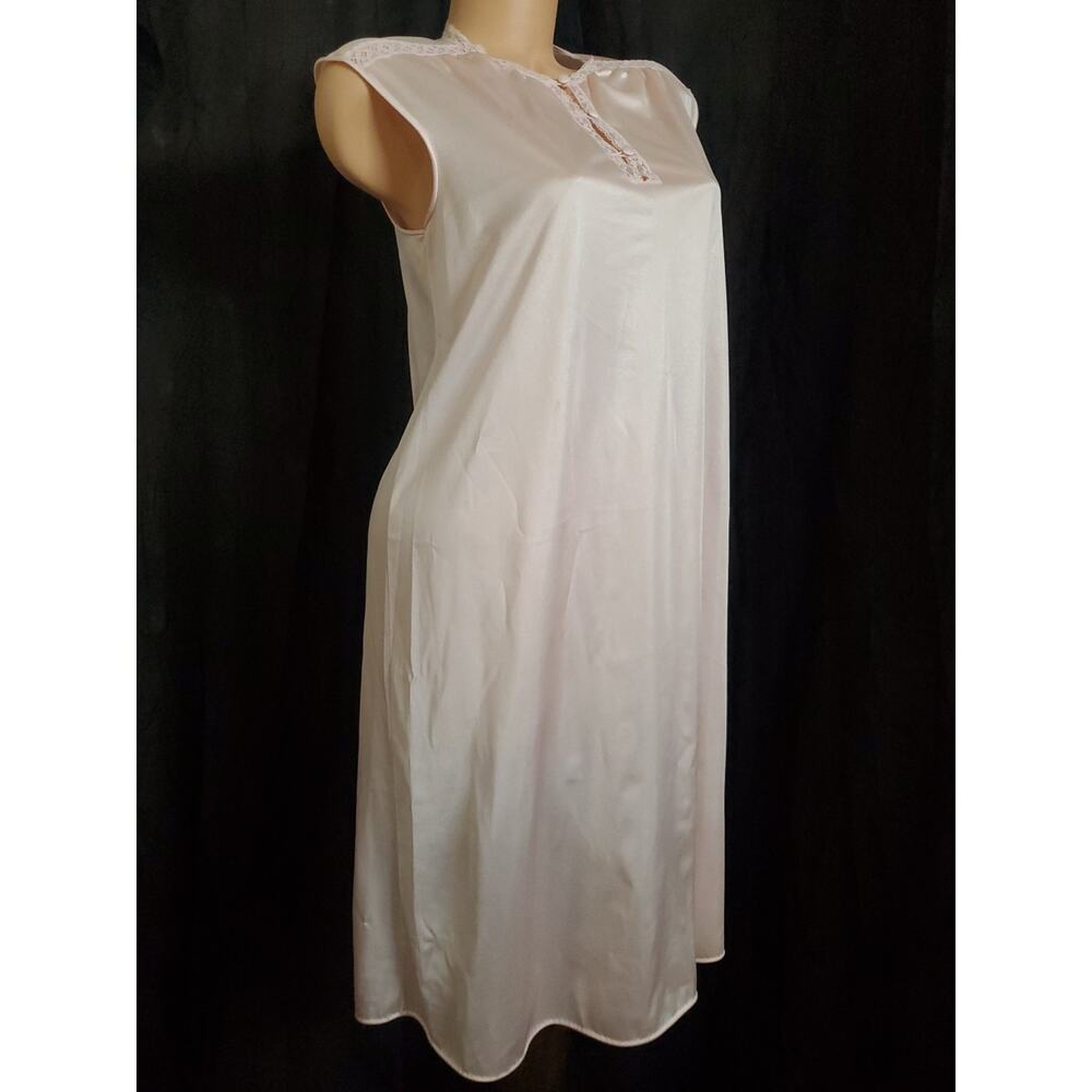 80's VANITY FAIR babydoll nightgown SILKY PINK SATIN nylon lingerie SMALL